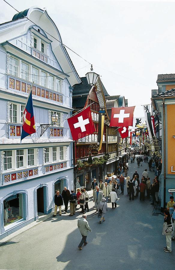 Hotel Landhaus Saentis Herisau Exterior photo